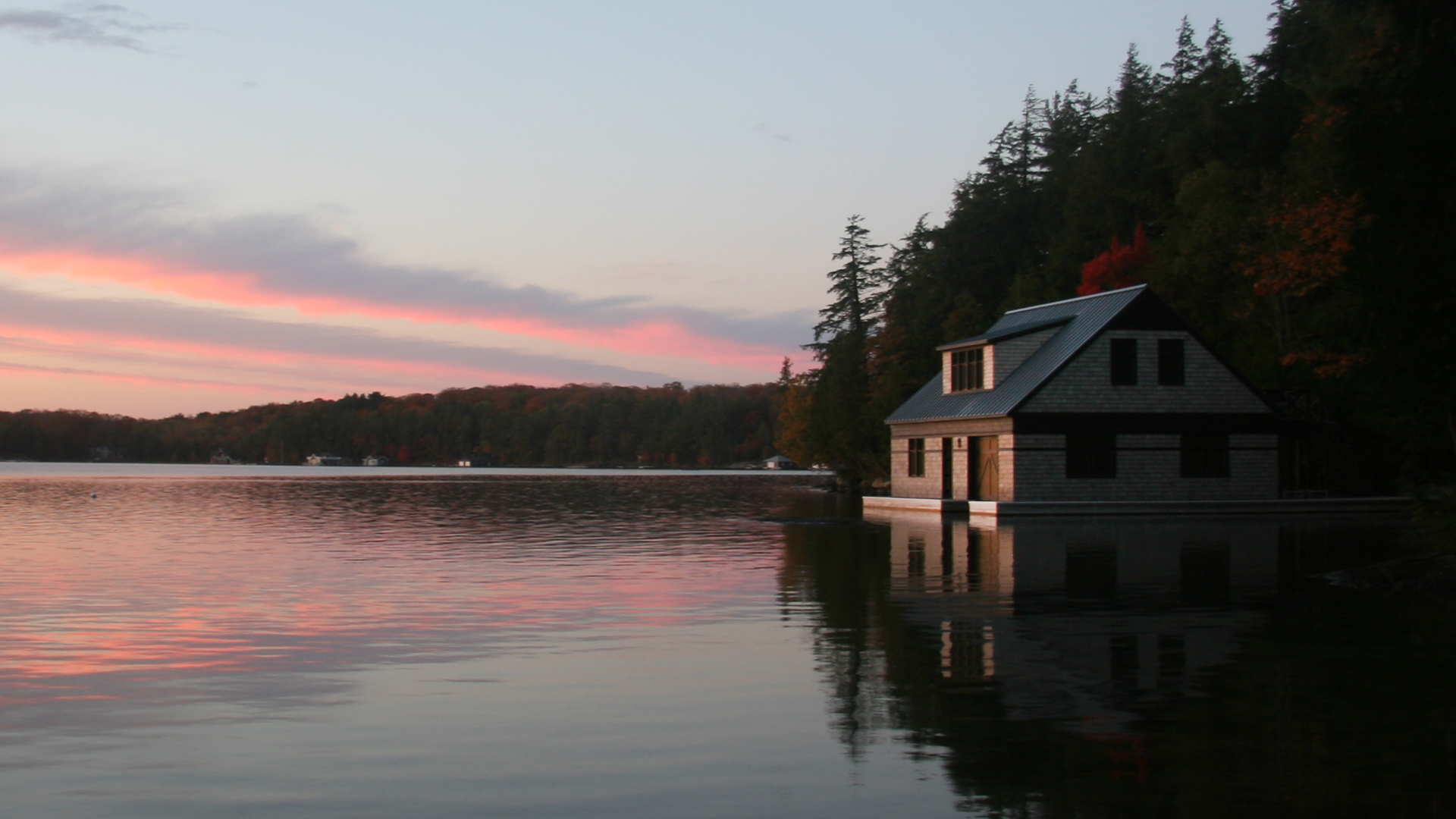 03_beautiful_0650-BG-01_boathouse sunset